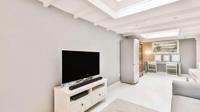 Do Skylights Make a Room Hotter