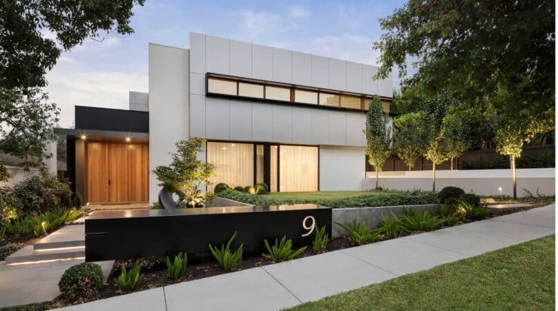 How do I Keep Water Away from my House’s Foundation