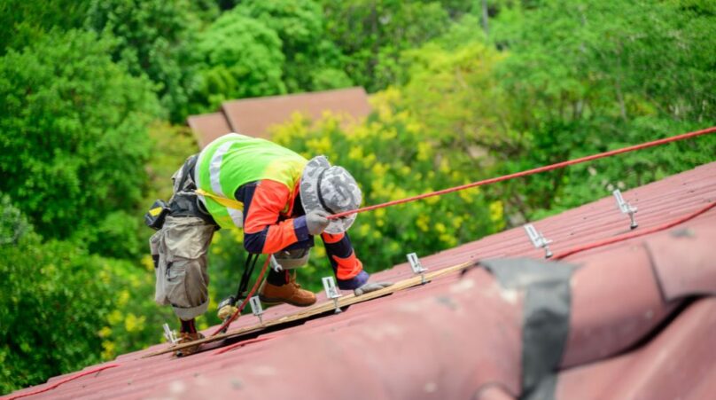 Choosing the Right Roofing Material Guide