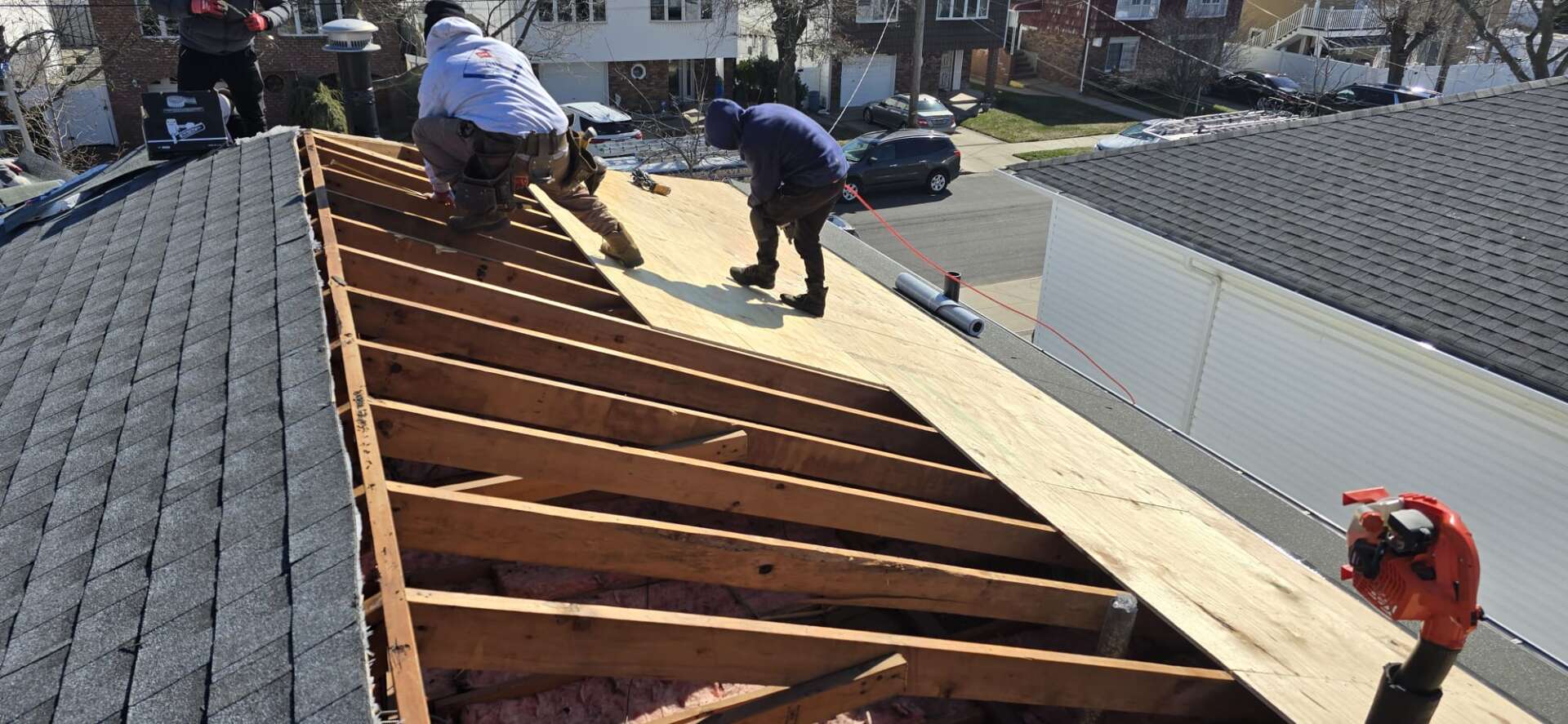 How to Insulate a Flat Roof from the Inside