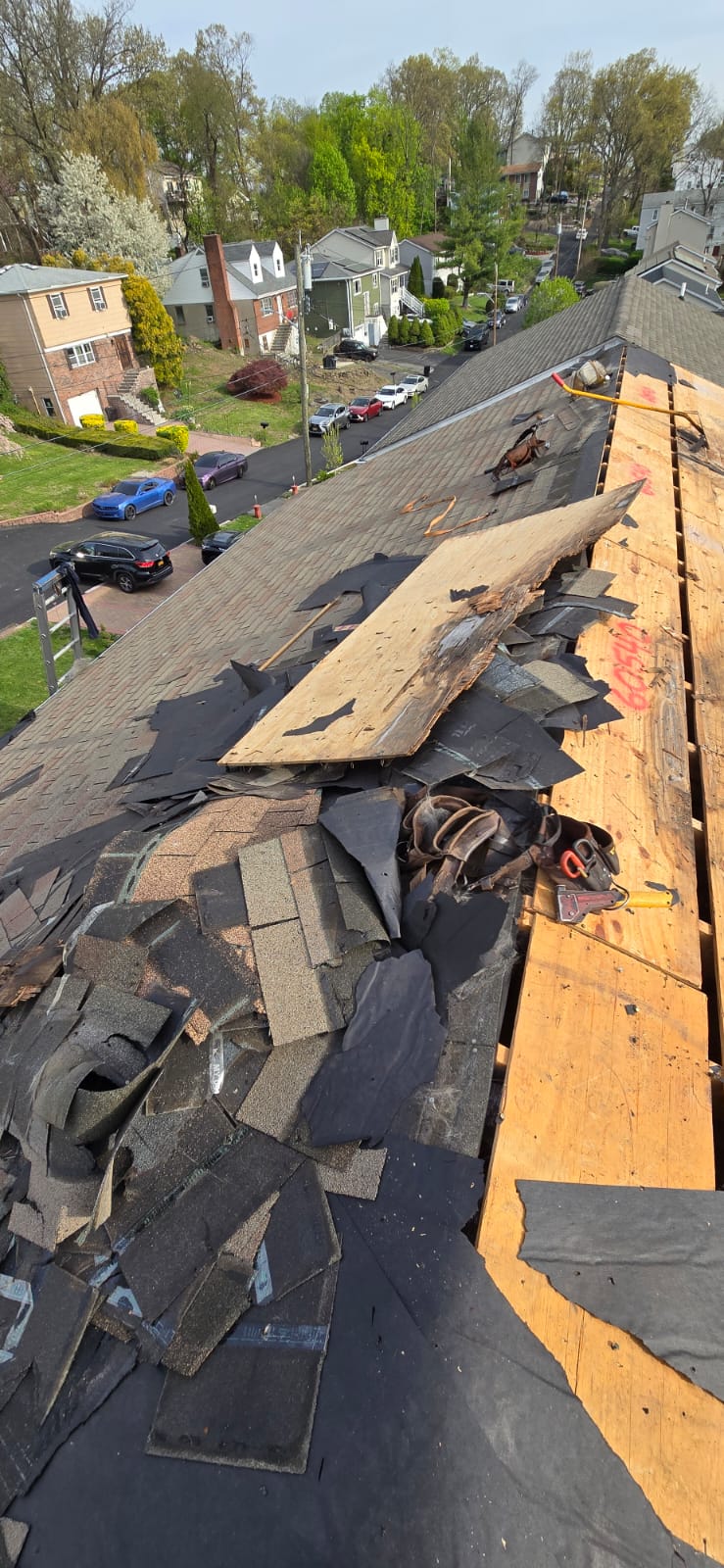 New Shingle Roof, Gutter and Plywood Replacement Yonkers Project Shot 2