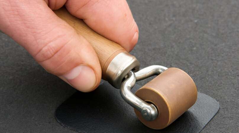 How to repair a flat roof