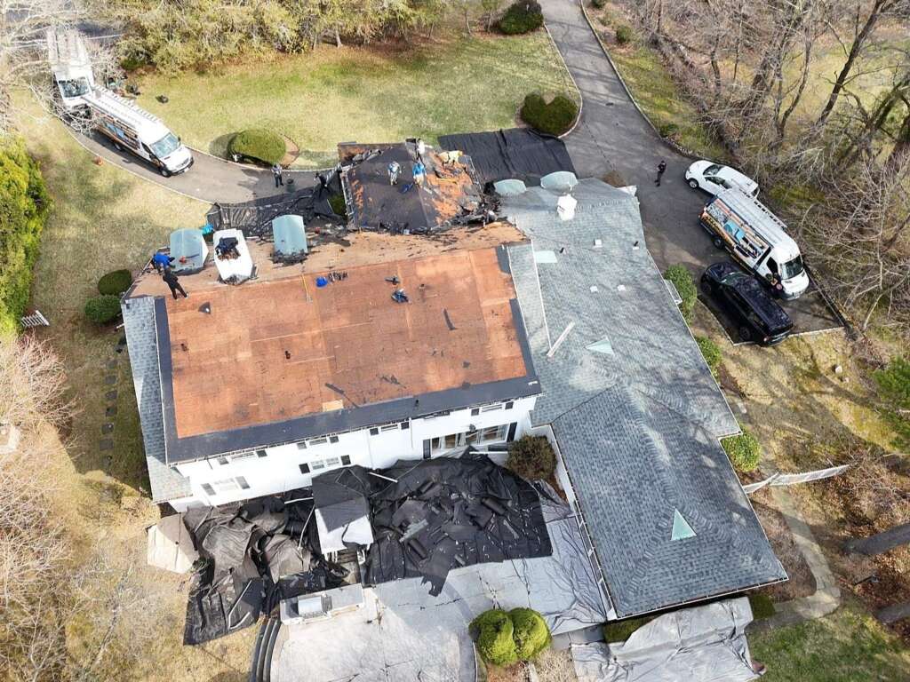 Shingle Roof Replacement, Siding Replacement, and Gutter Replacement in Scarsdale, Westchester - Detail 3