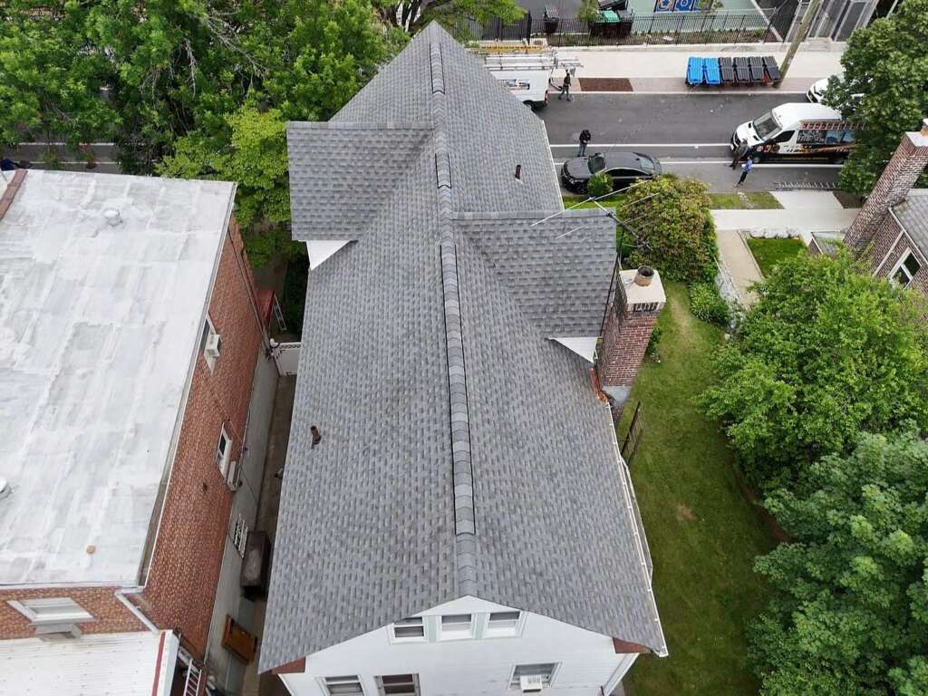 Full project, Roof, Gutter, Plywood & Siding in Bronx Project Shot 2