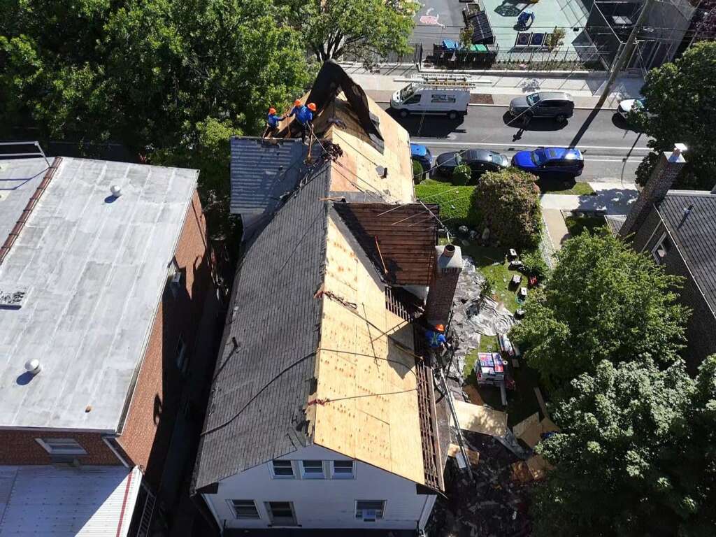 Full project, Roof, Gutter, Plywood & Siding in Bronx Project Shot 9